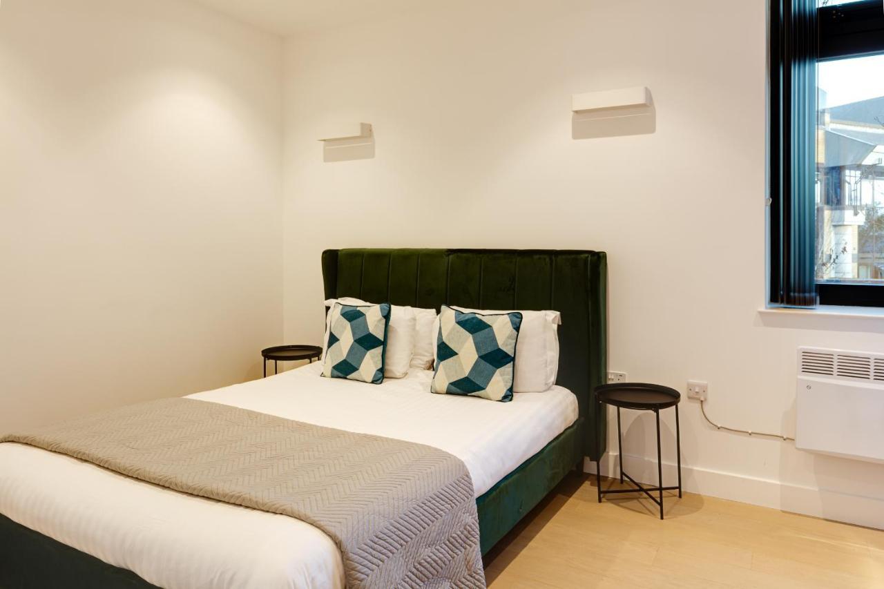 Apartamento Charles Hope London Brentford Exterior foto