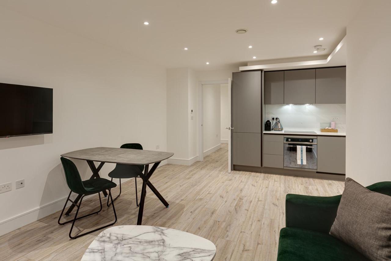 Apartamento Charles Hope London Brentford Exterior foto