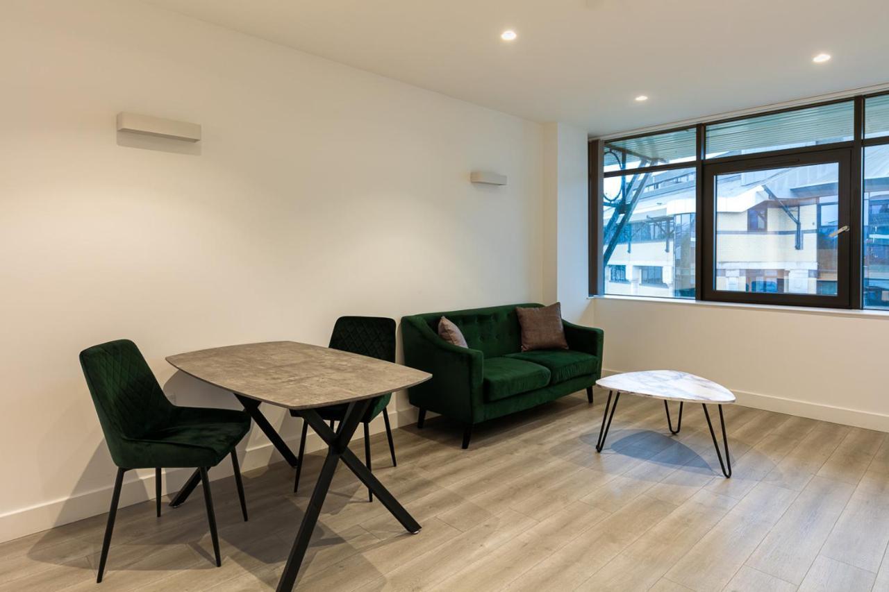 Apartamento Charles Hope London Brentford Exterior foto