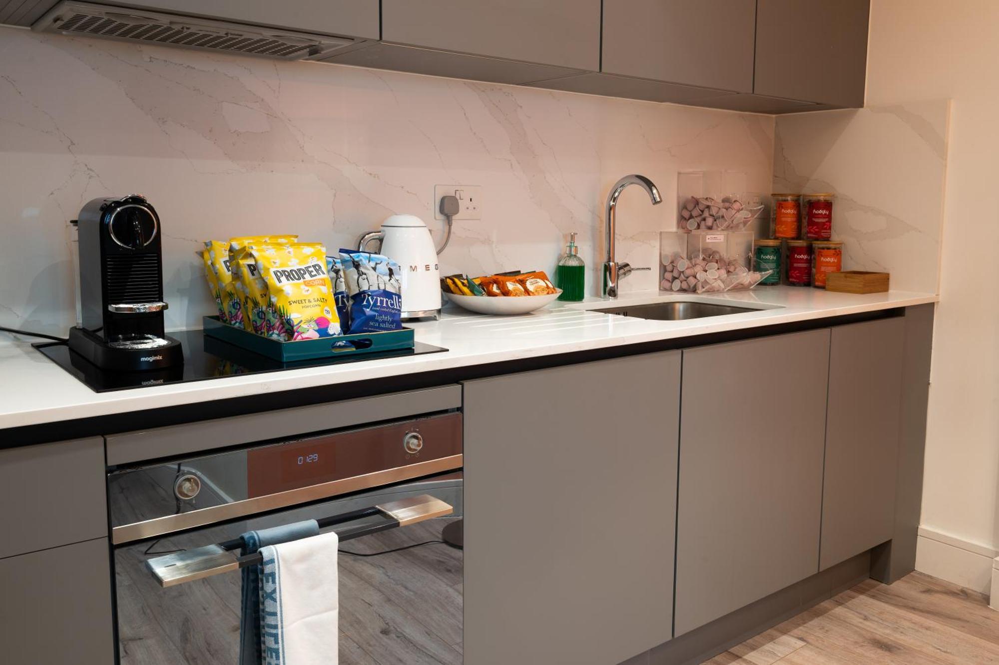 Apartamento Charles Hope London Brentford Exterior foto